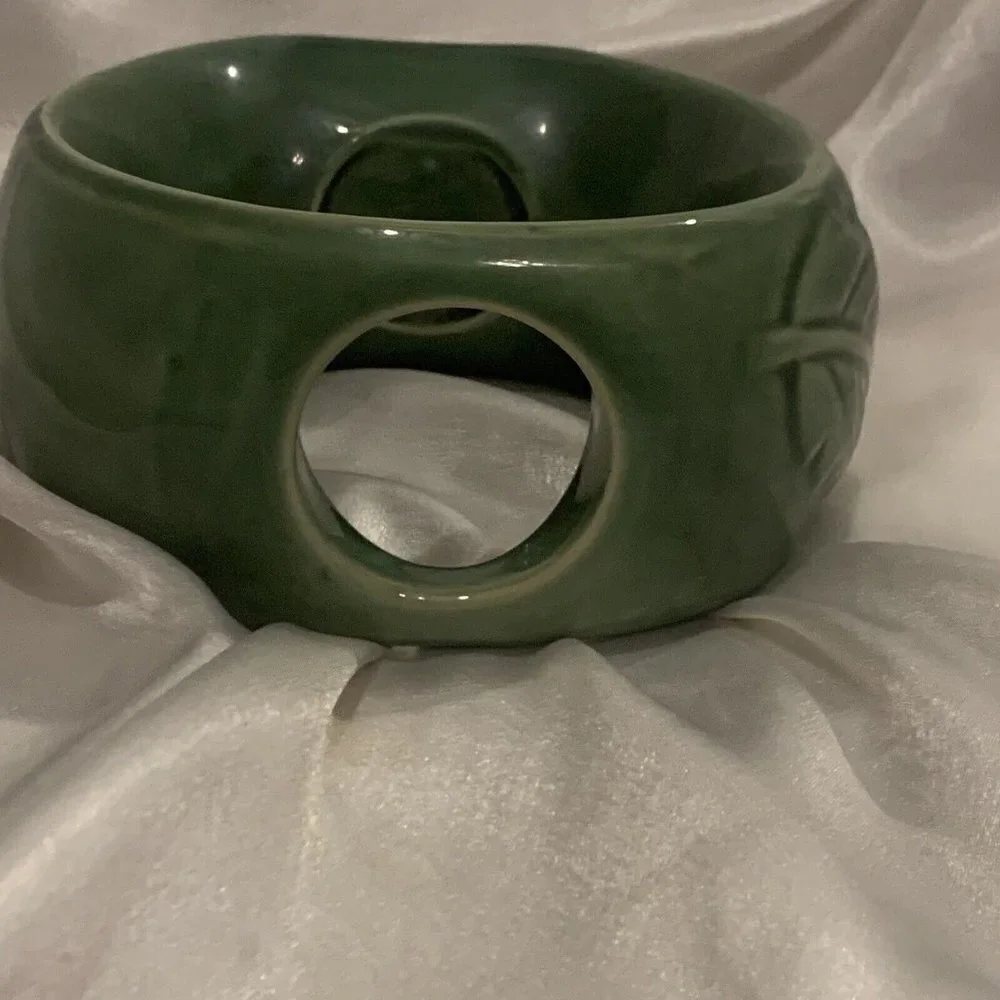 Vase. Bamboo Shoot. Round. Missing cylinder. 5.3